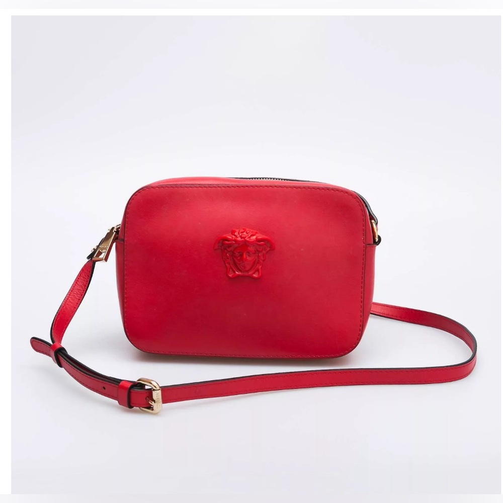 Authentic Fiengine red  La Medusa Crossbody Great ! condition